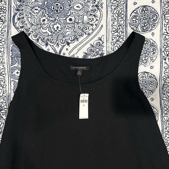 Banana Republic Black Cami Tank Blouse (XL) - Picture 6 of 7